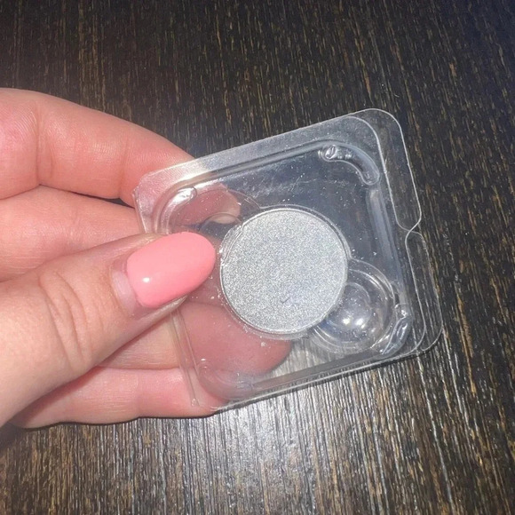 Lancôme Eyeshadow Refill - Picture 4 of 6